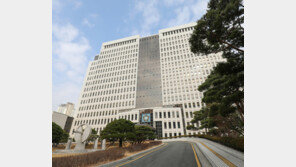 ‘부산 모녀 살인사건’ 50대 여성 무기징역…“매우 잔혹한 범죄”