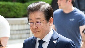 “김문기 몰랐다” 이재명 5차 공판…성남시 공무원 증인으로