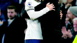 손흥민 리그 9호골… 패배 위기 빠진 팀 구해 