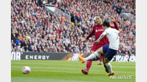 토트넘 손흥민, 일곱 시즌 연속 EPL 두자리 득점