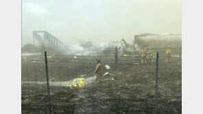 美 고속도로 덮친 모래폭풍 90중 추돌… 최소 6명 사망 