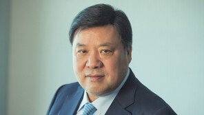 서정진 셀트리온 회장 “143억 갈취당해” 혼외 두딸 친모 고소