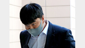 ‘학폭’ 야구선수 이영하 징역 2년 구형…“피해자 별명 대답하기는 관행”