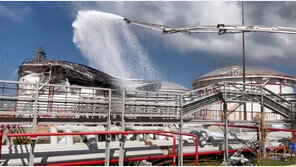 러 철도-석유시설 잇단 의문의 폭발… “우크라 대반격 임박 징후” 