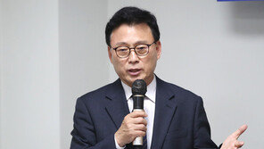정우택 “정치 발전은커녕 쇠퇴”…박광온 “뼈 아픈 부분”