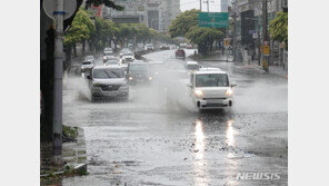 남부 ‘물폭탄’에 호우특보…하늘길 막히고 곳곳 침수