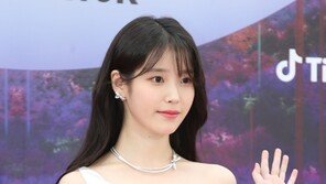 아이유, 생일 맞아 소외아동·한부모가족에 2억 5000만 원 기부