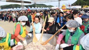 봄따라 찾아온 부산 지역 축제… 관광객 이끌 행사 한가득 