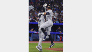 저지, “사인 훔쳤다” 야유에 초대형 홈런 응수 