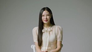 조민 “껍데기 좋아해” 40초 영상에 구독자 8만 폭발…‘실버버튼’ 예약