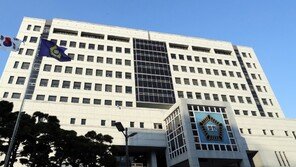 “널 짝사랑해, 원장에게 말하지마”…초등생 성추행한 학원차 기사 