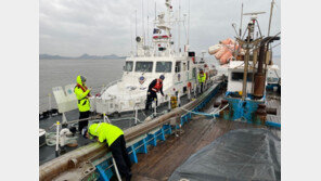 승선원 없는 어선 신안 해상에 ‘둥둥’…해경 신속 예인