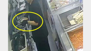 어묵 3000원 포장 손님 “차에 국물 샜다, 30만원 줘”…CCTV 봤더니