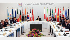 中 “G7, 우릴 먹칠하고 난폭한 내정간섭”… 러 “러-中 이중봉쇄”