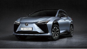렉서스 전기차 ‘RZ’가 온다… 5세대 ‘RX’도 상륙 