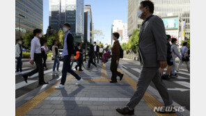 비정규직 임금, 정규직 70% ‘격차 확대’…저임금 근로자↑