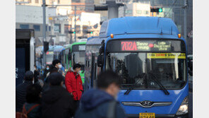 서울 시내버스서 불…승객·운전기사 9명 대피