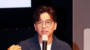 첫 산문집 낸 이적 “독자들 상상력에 불붙이는 부싯돌 됐으면”