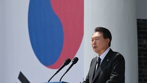 尹 “핵 기반 한미동맹 격상…대한민국, 공산주의 맞선 희생 위 서 있어”