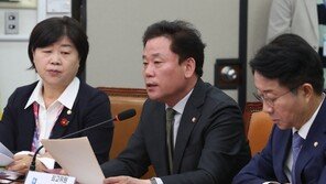 野 송갑석 “이래경, 최고위원 아무도 몰라…인사 참사 맞아”