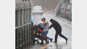 가늘고 긴 장마전선… 좁은 지역 ‘폭포비’ 쏟아질듯