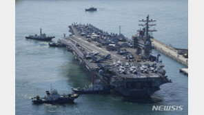 美 항공모함, 3년 만에 베트남 기항…“중국 견제”