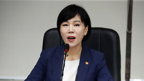 내일 퇴임 전현희 “후쿠시마 오염수 방류 저지에 힘 보태고 싶어”