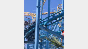 시속 90km 스웨덴 롤러코스터 탈선·추락…1명 사망, 9명 부상