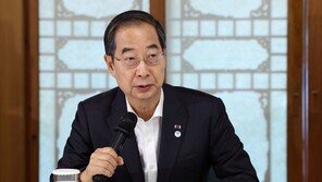 한총리, 여야 정무위 초청 2시간 만찬…日오염수 등 현안 논의