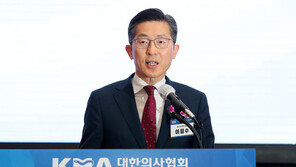 의협 “의대증원 등 모든 논의 즉각 중단 신중히 검토”