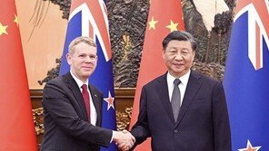 美 틈 파고든 中시진핑 다보스 외교…4개국 연쇄 회담