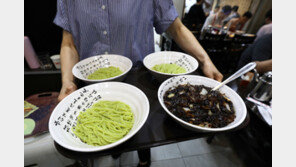 “깐쇼새우·쟁반짜장…9세 아들이 먹었다며 친구 부모가 50만원 요구”