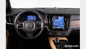 소프트웨어 투자하는 ‘차별화 전략’… 볼보, 애플 카플레이·티맵 고도화 완료