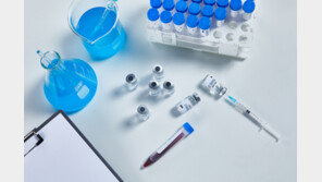 “시끄러워” 냉동고 끈 청소부…20년 연구 샘플 망쳐