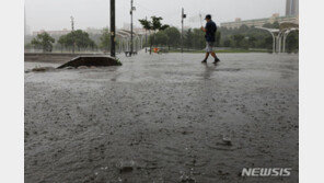 오늘은 호남-제주 물폭탄… 서울 23~31도, 부산 23~26도