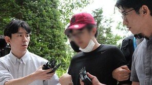 여객기 비상문 열려다 구속된 10대 탑승 전 필리핀서 필로폰 투약