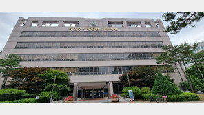 “일어나니 숨져 있어” 애인 때려 사망케 한 40대 성범죄자, 징역 20년