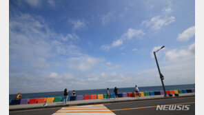 ‘반짝’ 맑고 더운 주말…나들이 땐 폭염·소나기 주의를