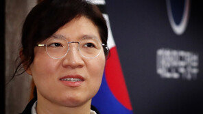 ‘역도여제’ 장미란 신임 문체부 2차관, 첫 국무회의 참석