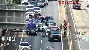 호남고속도로지선 유성JC 인근 6중 추돌…출근길 40분 혼잡