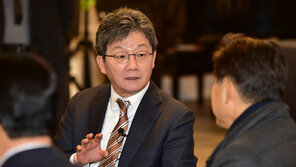 유승민 “문재인, 북핵 개발 시간 벌어줘…‘냉전’ 말할 자격 있나”