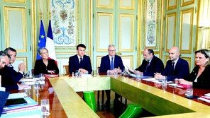 유족 “폭동은 나엘 위한것 아냐… 학교-버스 파괴말라” 호소