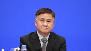 中중앙은행 서열 1위에 美-英 유학파 임명