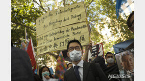 홍콩, 망명 민주화 운동가에 첫 현상금…8명에 13억원