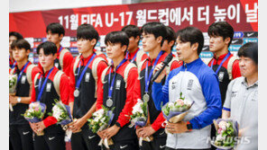 U-17 아시안컵 준우승 변성환호 귀국…“월드컵 4강 목표”