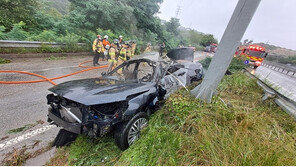 등굣길 父子 참변…사고車 뒷좌석 아들은 불꺼진 후 발견돼