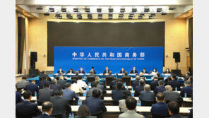 日고노 이끈 경제 대표단 방중…中 “공급망 안전 공동 수호해야”