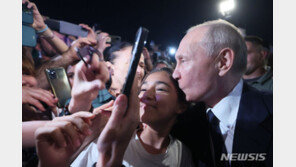 프리고진 사면, 측근엔 돈세례…“푸틴, 채찍 버리고 당근 줬다”