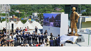 ‘故 백선엽 장군, 다부동에 다시 섰다’… 동상 제막식 및 3주기 추모식
