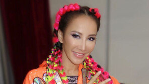 홍콩 유명 가수 코코 리, 우울증 끝에 48세로 생 마감…안타까움